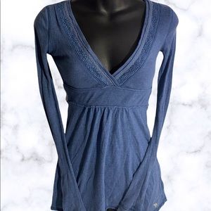 Long Sleeve Abercrombie Blue Top (SIZE XS)